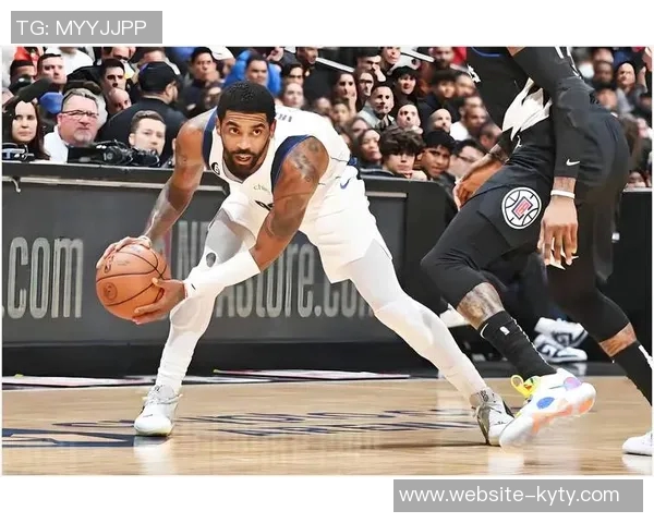 帕金斯质疑独行侠留欧文意图同时交易浓眉的合理性 帕金斯质疑独行侠留欧文意图同时交易浓眉的合理性