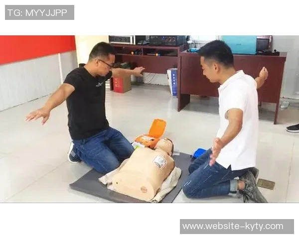 巴尔扎利强调球员健康的重要性并呼吁普及急救知识培训